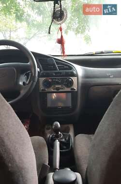 Седан Daewoo Sens 2005 в Ромнах