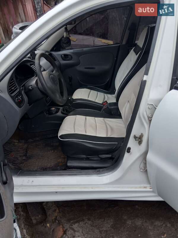 Седан Daewoo Sens 2005 в Кропивницком