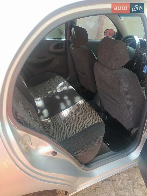 Седан Daewoo Sens 2004 в Одесі