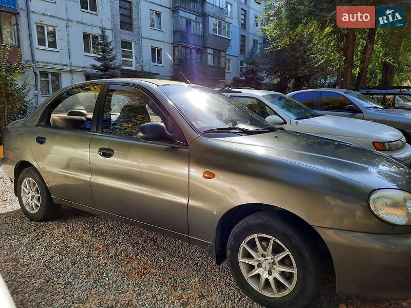 Седан Daewoo Sens 2003 в Запорожье