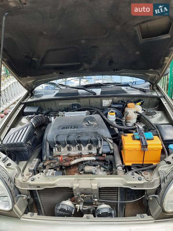 Седан Daewoo Sens 2003 в Запорожье