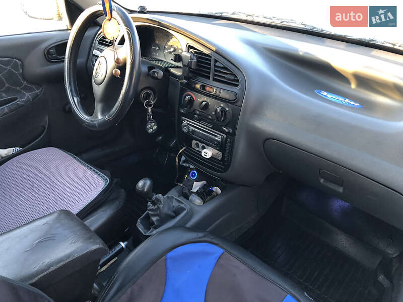 Седан Daewoo Sens 2004 в Киеве