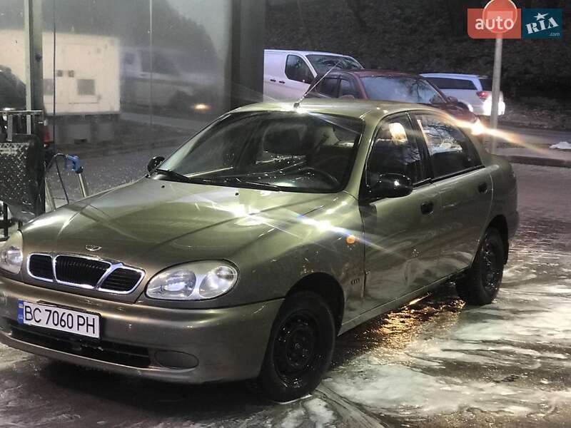 Седан Daewoo Sens 2003 в Львове