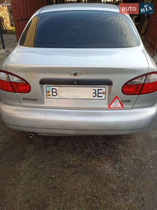 Седан Daewoo Sens 2005 в Львові