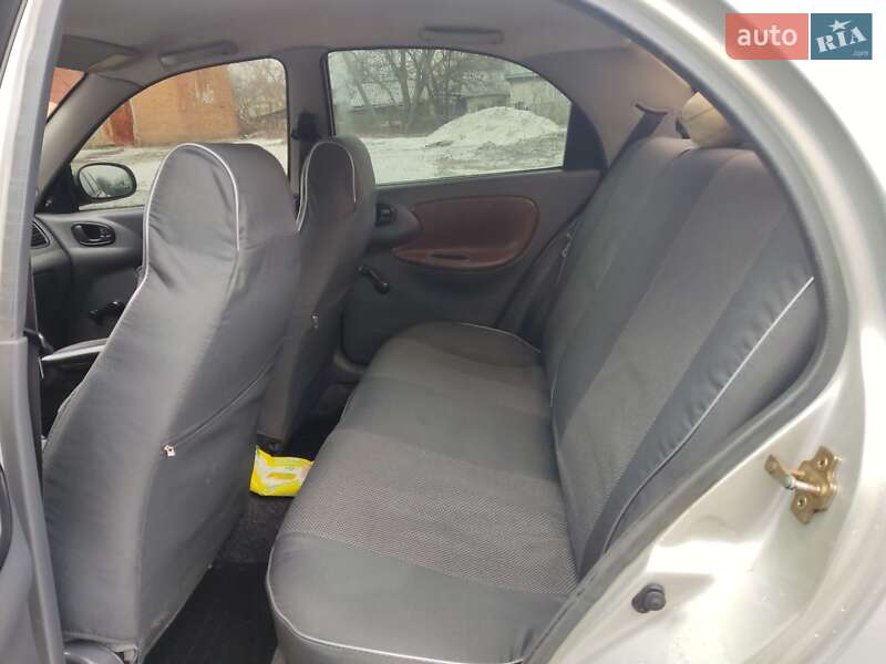 Седан Daewoo Sens 2005 в Сахновщині