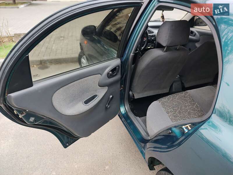 Седан Daewoo Sens 2004 в Одесі