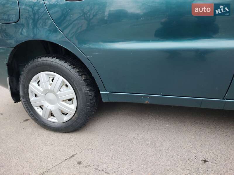 Седан Daewoo Sens 2004 в Одесі