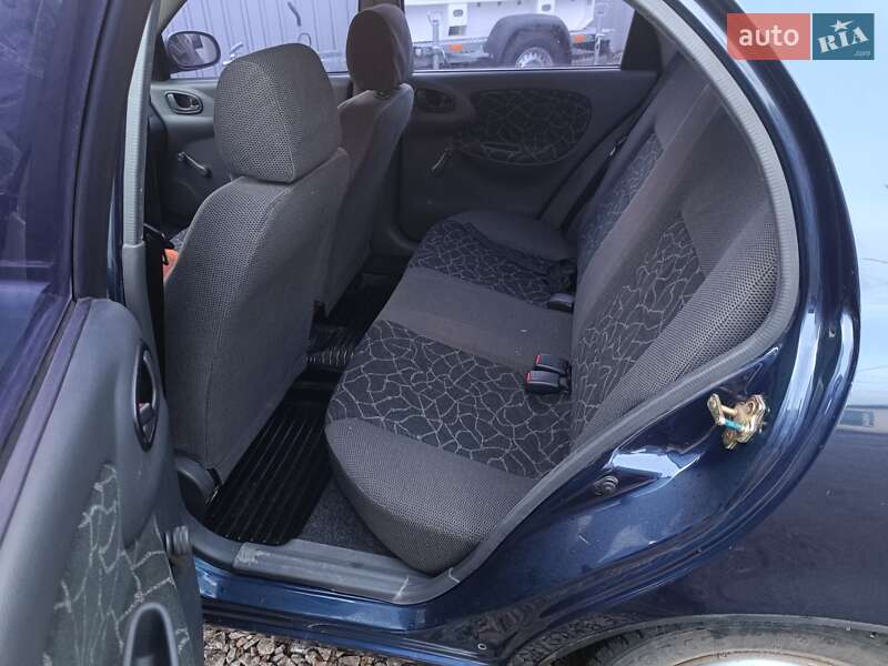 Седан Daewoo Sens 2003 в Полтаві