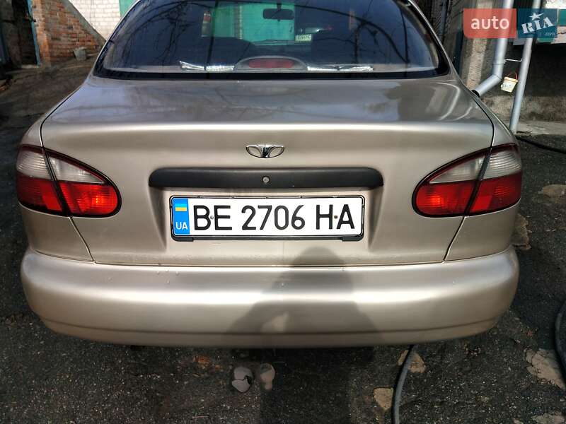 Седан Daewoo Sens 2004 в Первомайську