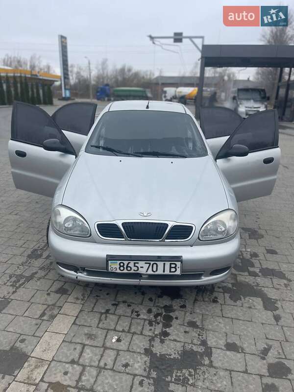 Седан Daewoo Sens 2003 в Надворной