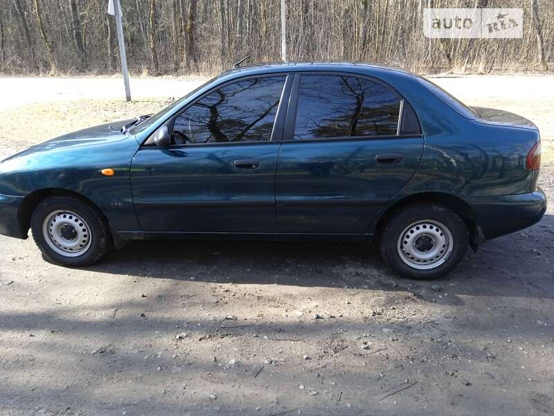 Седан Daewoo Sens 2003 в Краснокутске