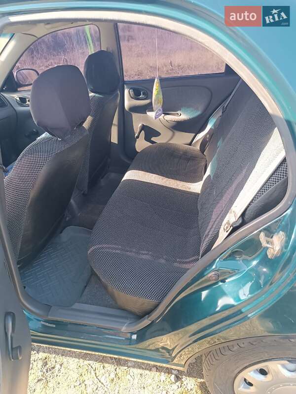 Седан Daewoo Sens 2004 в Долинской