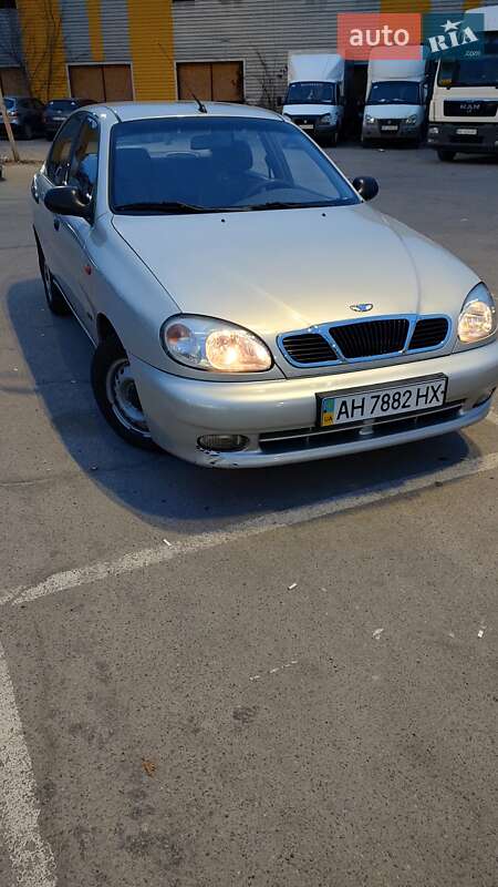 Седан Daewoo Sens 2003 в Днепре