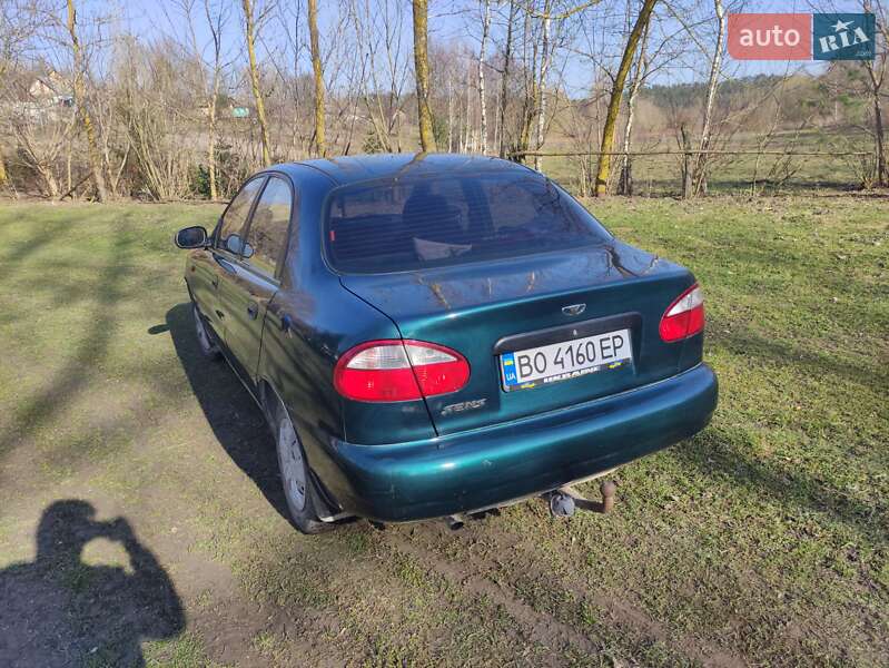 Седан Daewoo Sens 2003 в Кременце