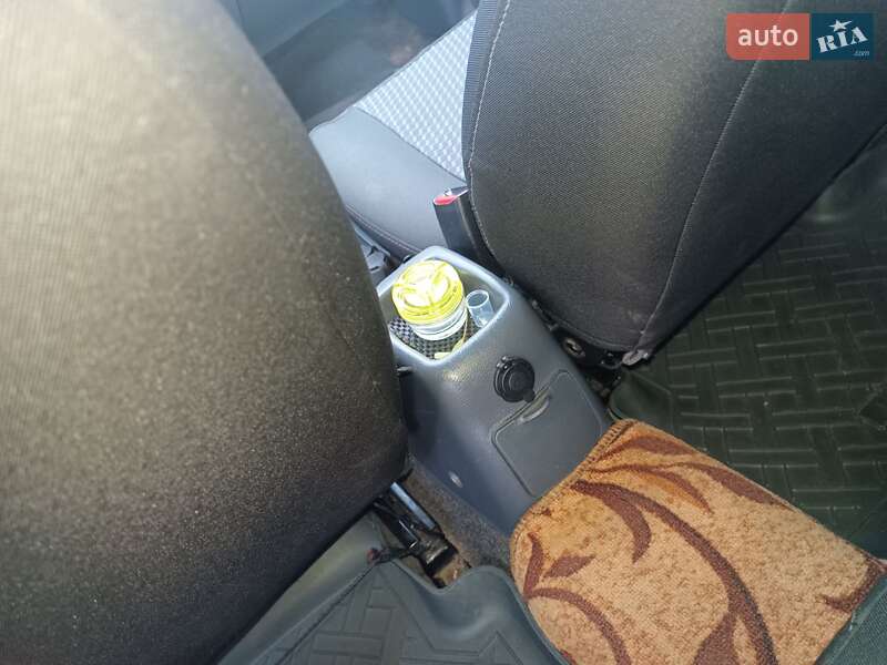 Седан Daewoo Sens 2004 в Тлумаче