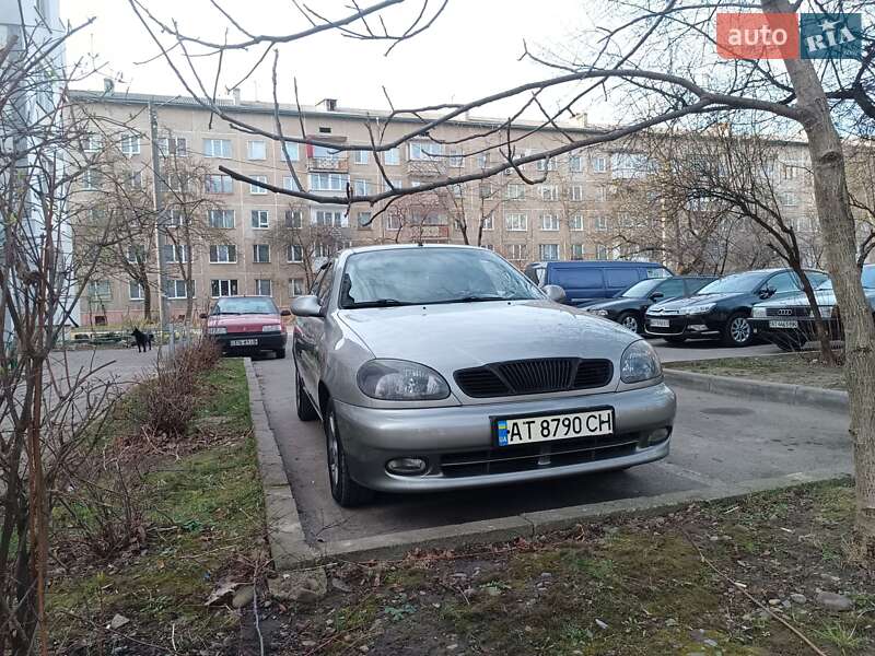 Седан Daewoo Sens 2004 в Тлумаче