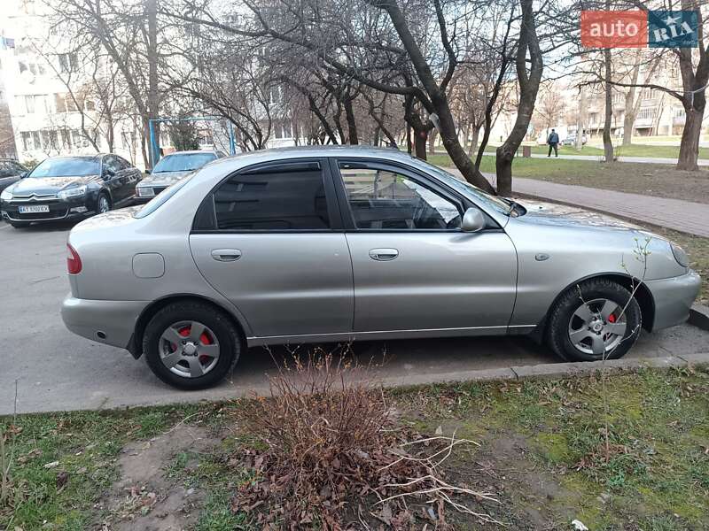 Седан Daewoo Sens 2004 в Тлумаче