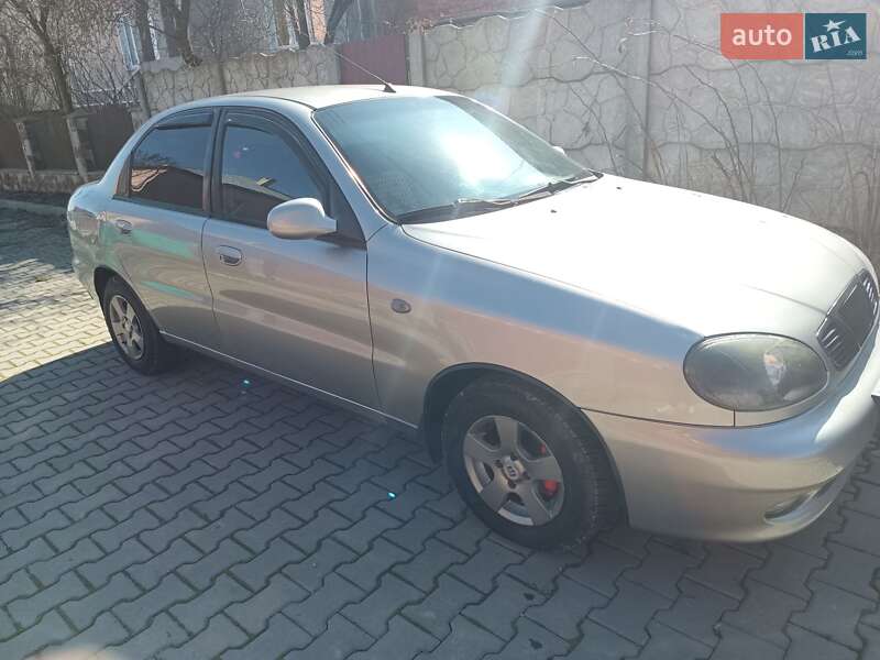 Седан Daewoo Sens 2004 в Тлумаче