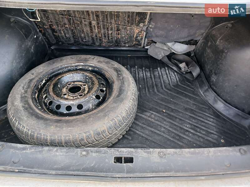 Седан Daewoo Sens 2005 в Днепре