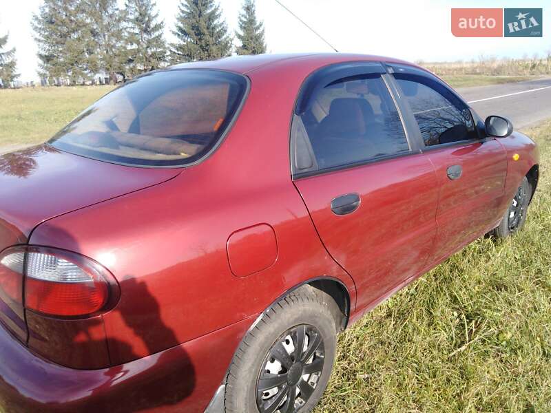 Седан Daewoo Sens 2004 в Сокале