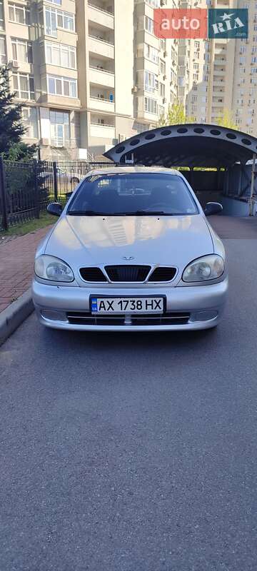 Седан Daewoo Sens 2002 в Киеве