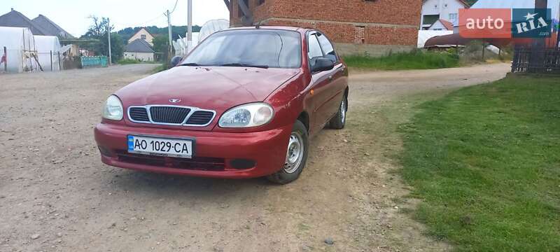 Седан Daewoo Sens 2004 в Виноградові