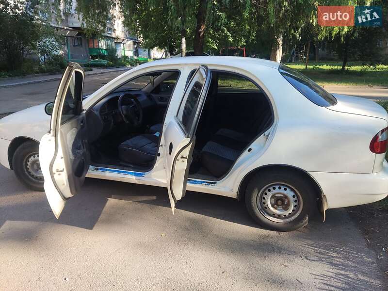 Седан Daewoo Sens 2003 в Никополе