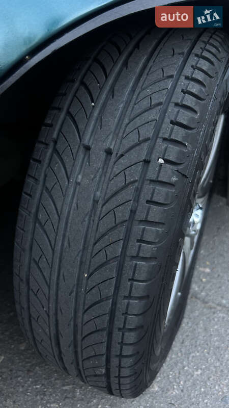 Седан Daewoo Sens 2002 в Харькове