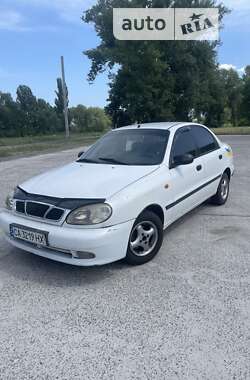 Седан Daewoo Sens 2004 в Каневе