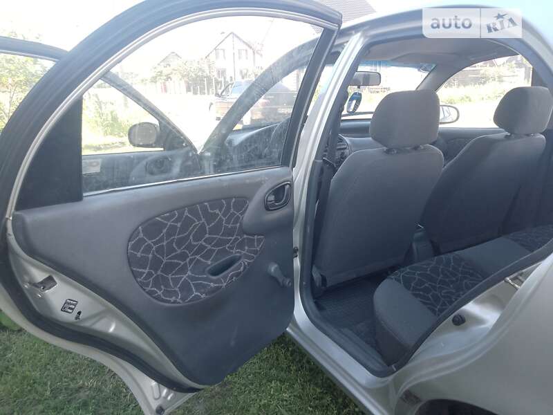 Седан Daewoo Sens 2003 в Березному
