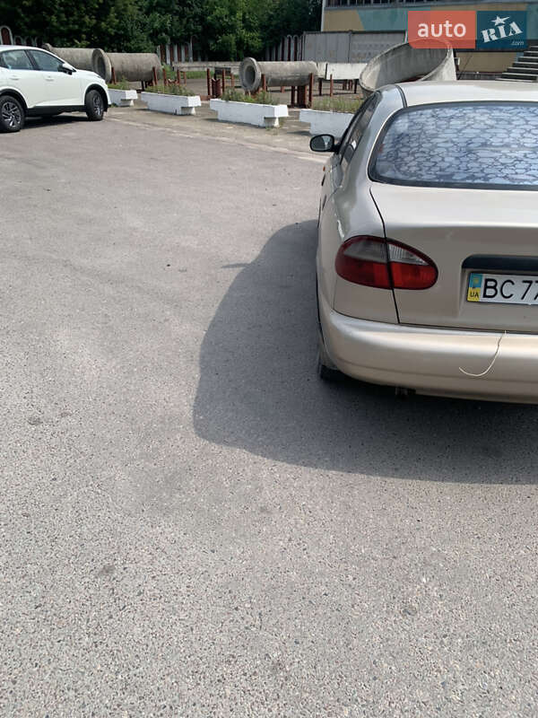 Седан Daewoo Sens 2004 в Львові
