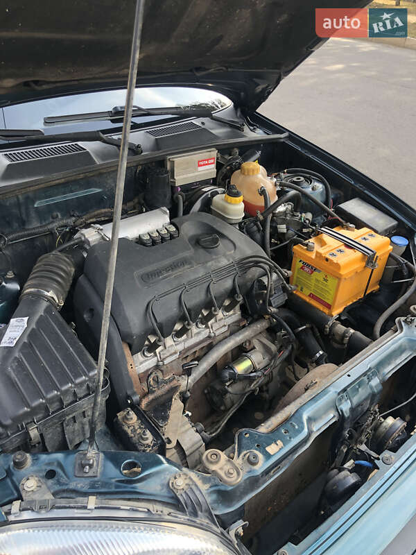 Седан Daewoo Sens 2006 в Марганце