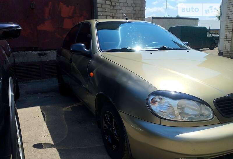 Седан Daewoo Sens 2005 в Синельниковому
