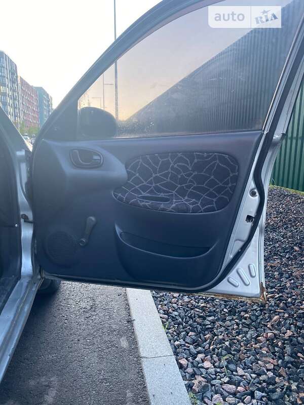 Седан Daewoo Sens 2003 в Києві