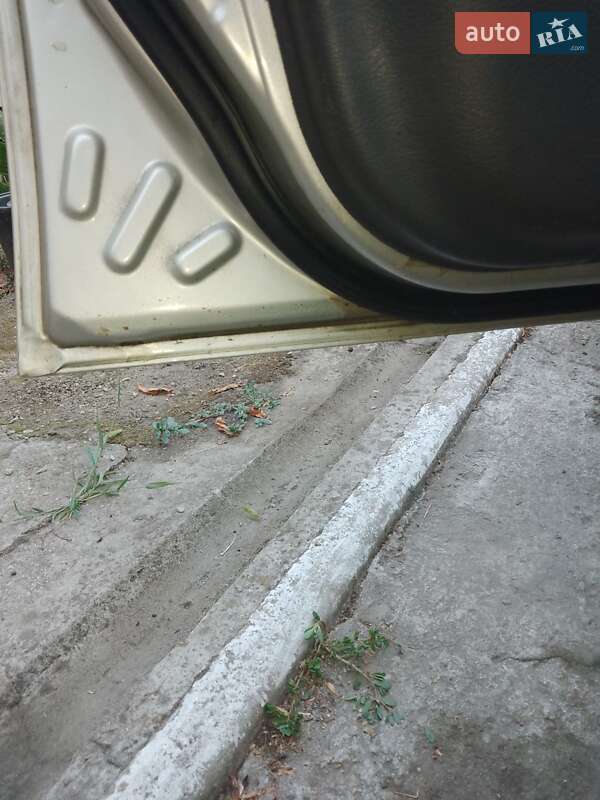 Седан Daewoo Sens 2004 в Запорожье