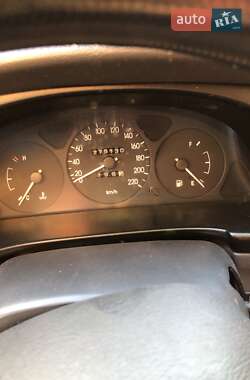 Седан Daewoo Sens 2005 в Диканьці