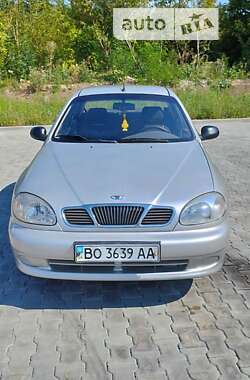 Седан Daewoo Sens 2004 в Чорткові