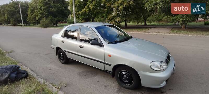 Седан Daewoo Sens 2004 в Кременчуці