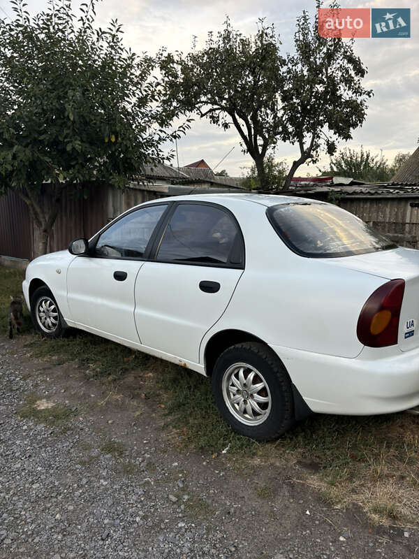 Седан Daewoo Sens 2011 в Виннице