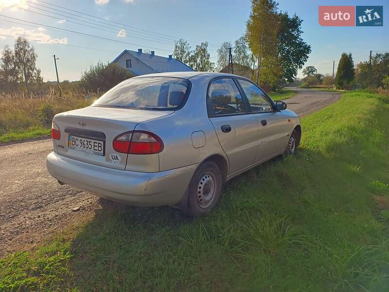 Седан Daewoo Sens 2004 в Стрые