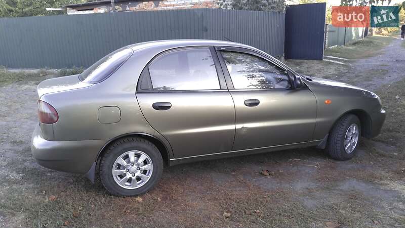 Седан Daewoo Sens 2005 в Новомиргороде