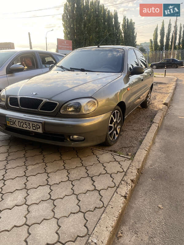 Седан Daewoo Sens 2007 в Рівному