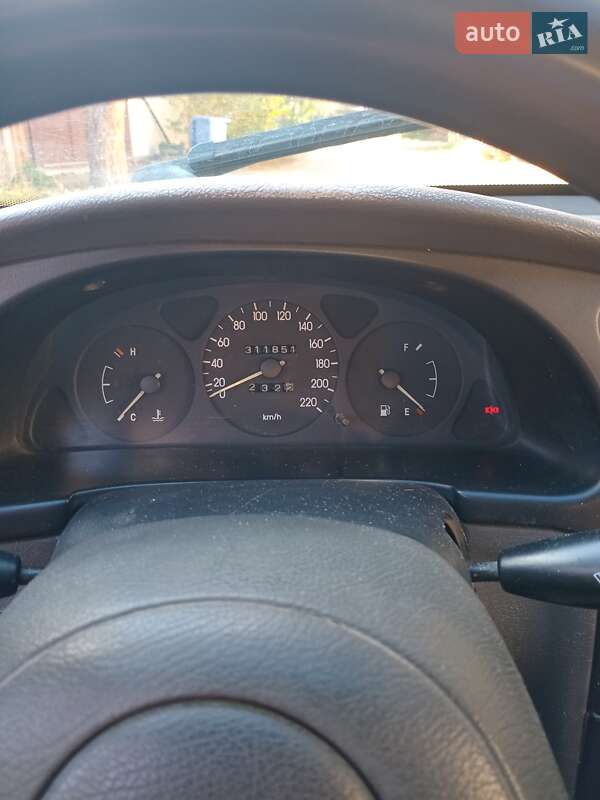 Седан Daewoo Sens 2005 в Буче