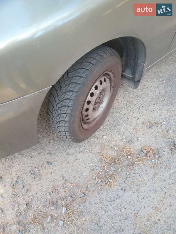 Седан Daewoo Sens 2005 в Буче