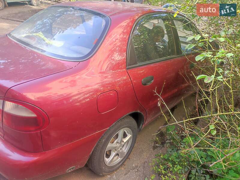 Седан Daewoo Sens 2005 в Чернівцях