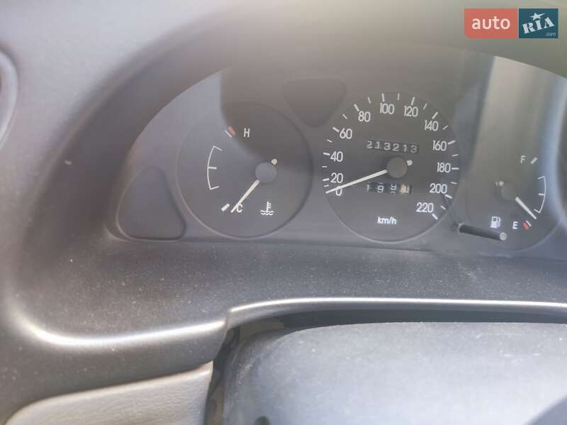 Седан Daewoo Sens 2005 в Чернівцях