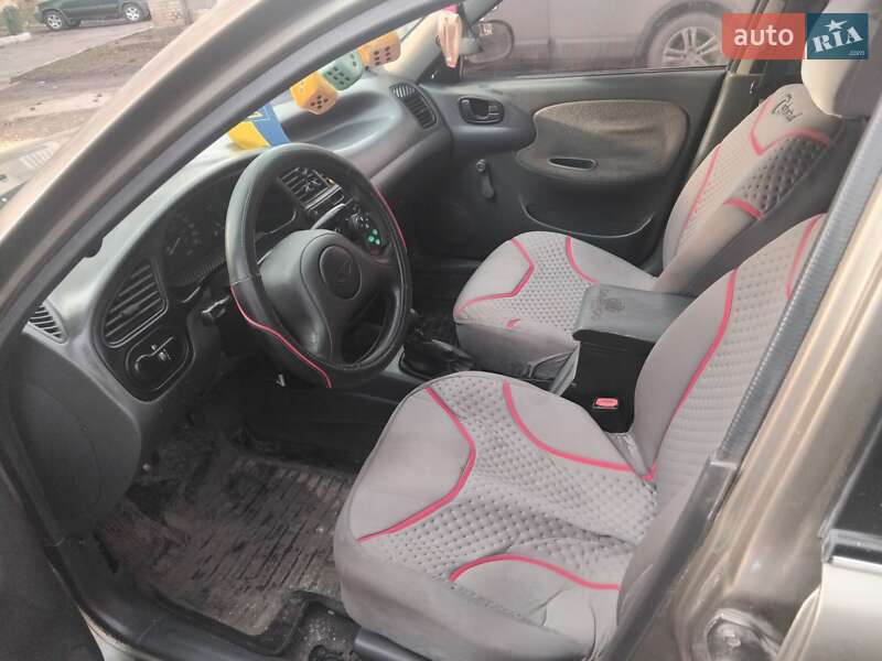 Седан Daewoo Sens 2006 в Волочиске