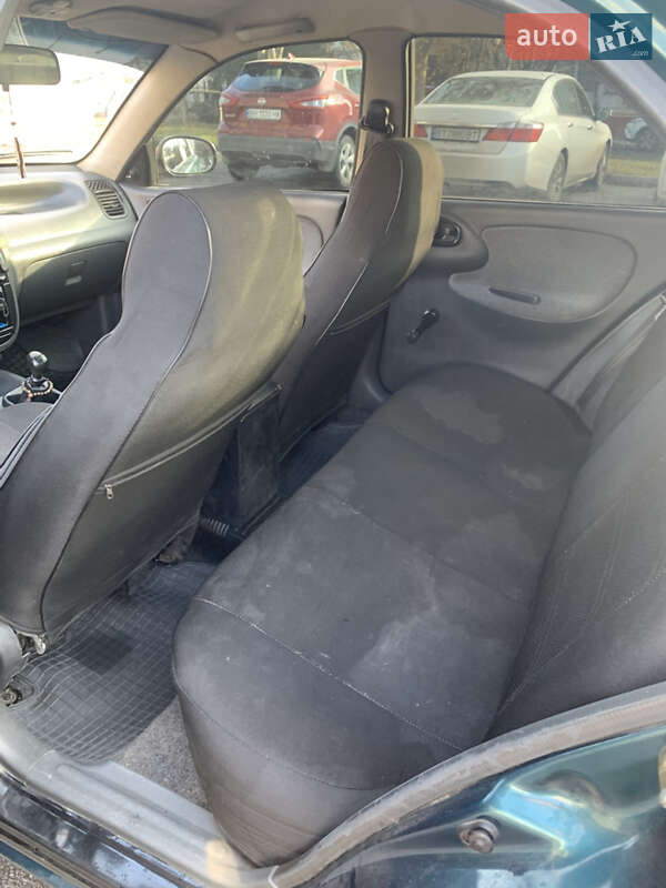 Седан Daewoo Sens 2004 в Чорноморську