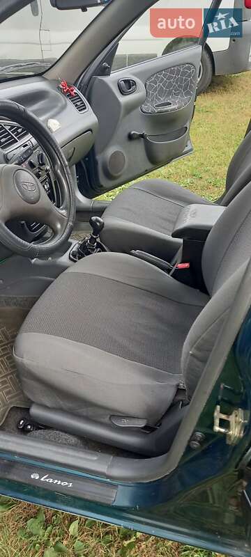 Седан Daewoo Sens 2004 в Вараше