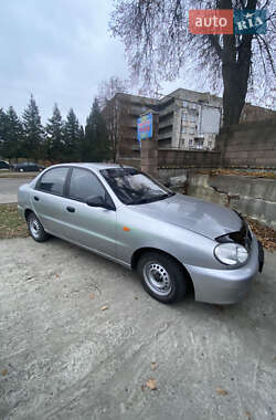 Седан Daewoo Sens 2005 в Дубні